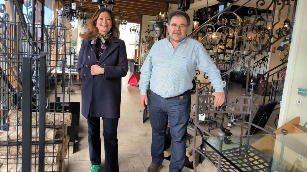 découvrez notre expertise de plusieurs années en ferronnerie : créations uniques, savoir-faire artisanal et réalisations sur-mesure pour sublimer votre intérieur et votre extérieur.